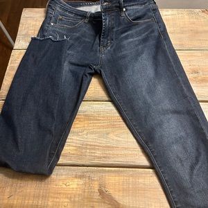 Articles of society skinny jeans with frayed hem. In great condition hung to dry